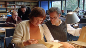 HERA researchers at the City Library in Trier: Lenka Hlávková and Burkard Wehner (Berlin, ‘Vox nostra’), with Antonio Chemotti and Jan Ciglbauer behind them.